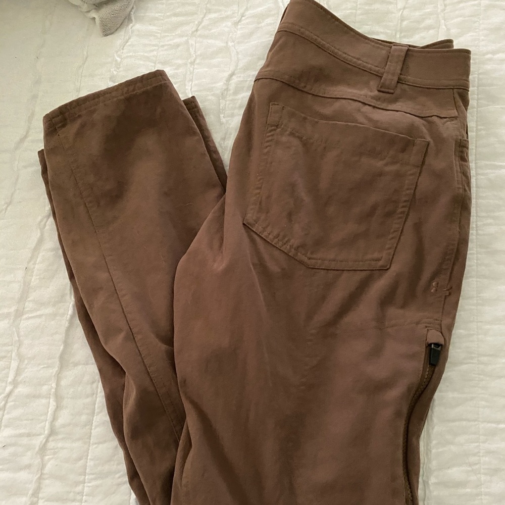 Under armor pants
